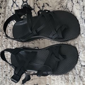 New Chaco size 8